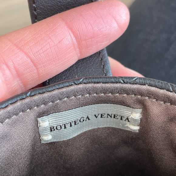 Brand new BOTTEGA VENETA SUNGLASSES - Picture 5 of 5